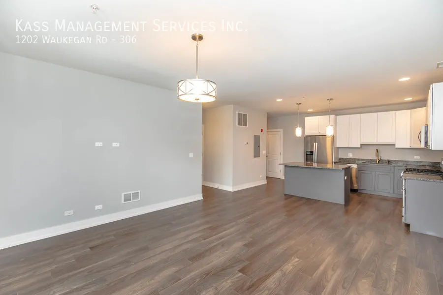 1202 Waukegan Rd, , 60025, USA 60025-unit#306-Glenview-IL