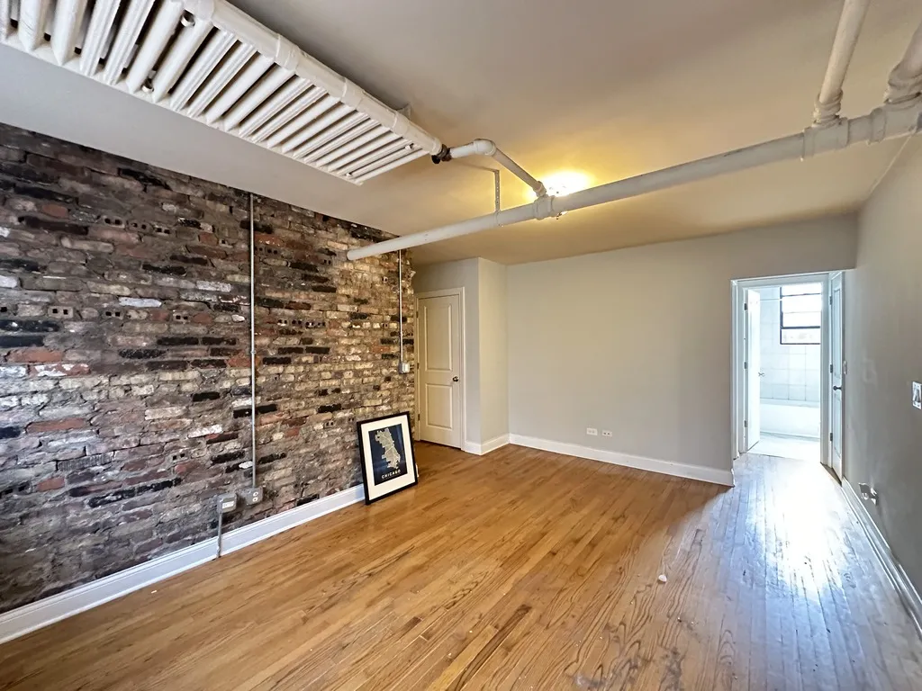 750 W Addison St, ,  60613, USA 60613-unit#G-Chicago-IL