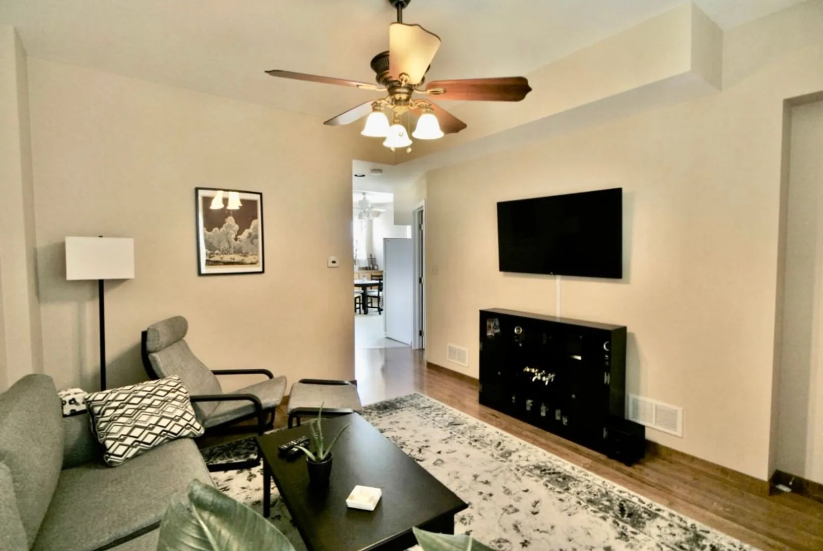 4043 N Monticello Ave, , 60618, USA 60618-unit#2-Chicago-IL