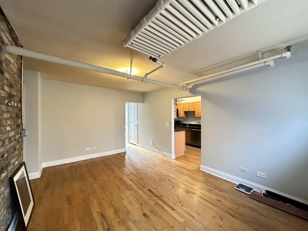750 W Addison St, ,  60613, USA 60613-unit#G-Chicago-IL