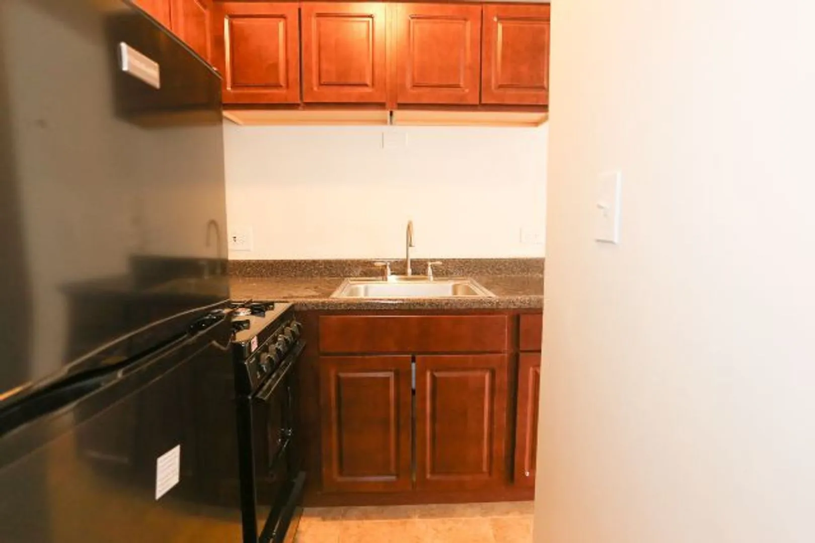 1040 W Hollywood Ave, ,  60660, USA 60660-unit#412-Chicago-IL