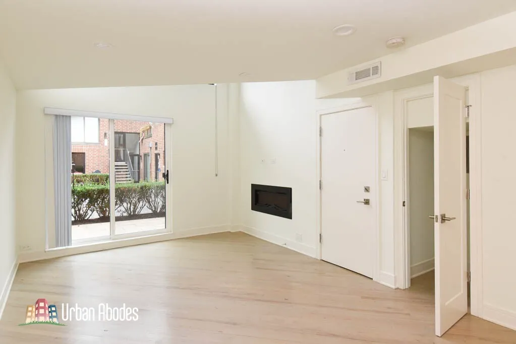 944 W Grace St, , 60613, USA 60613-unit#J101-Chicago-IL