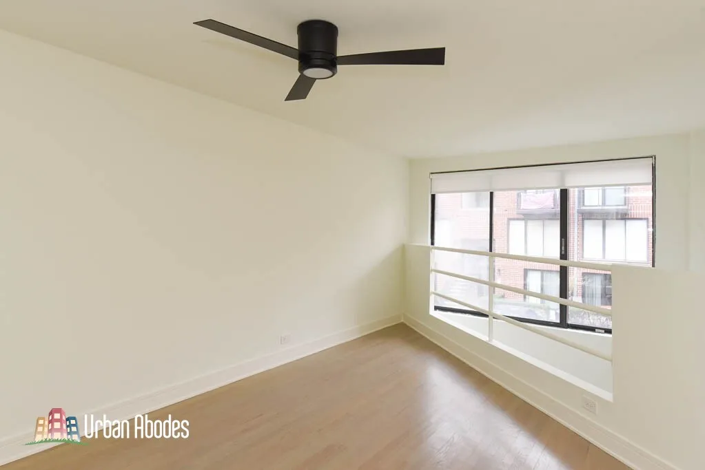 944 W Grace St, , 60613, USA 60613-unit#J101-Chicago-IL