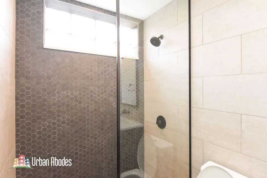 944 W Grace St, , 60613, USA 60613-unit#J101-Chicago-IL