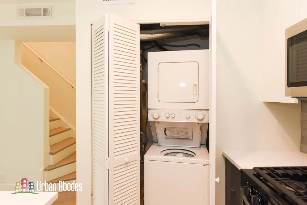 944 W Grace St, , 60613, USA 60613-unit#J101-Chicago-IL