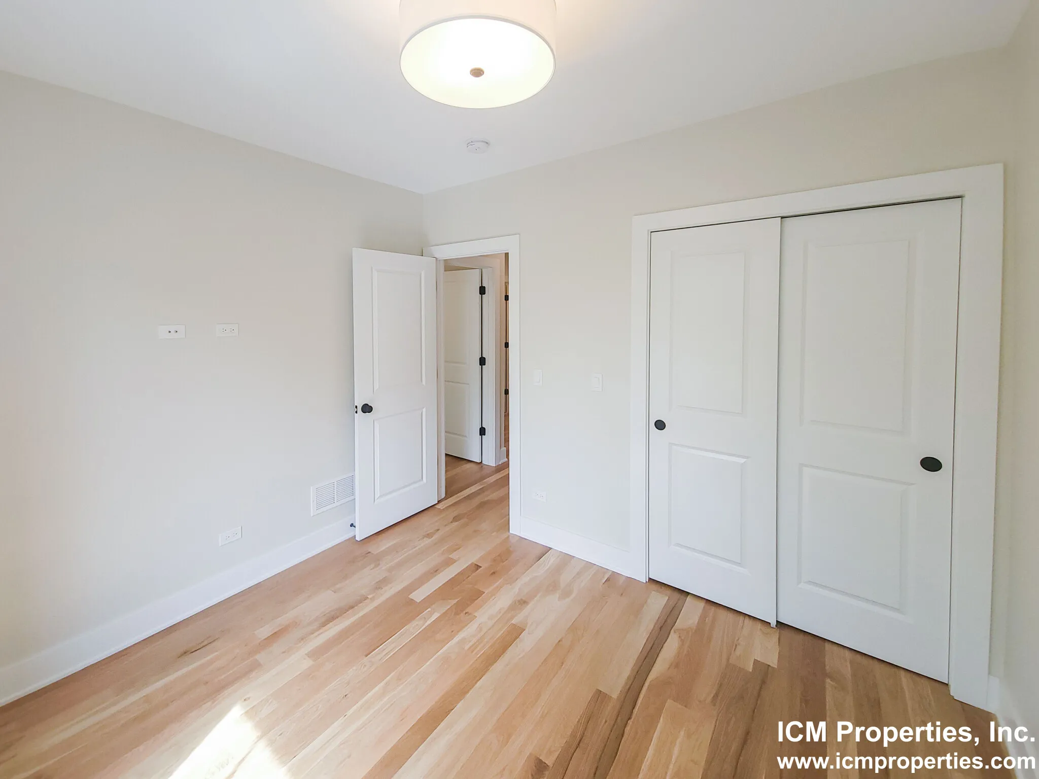 2015 W Ainslie St, ,  60625, USA 60625-unit#4857S-2-Chicago-IL