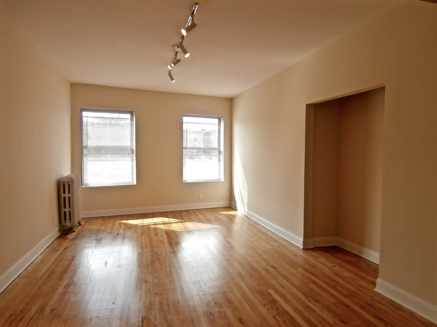 6703 N Clark St, , 60626, USA 60626-unit#3N-Chicago-IL