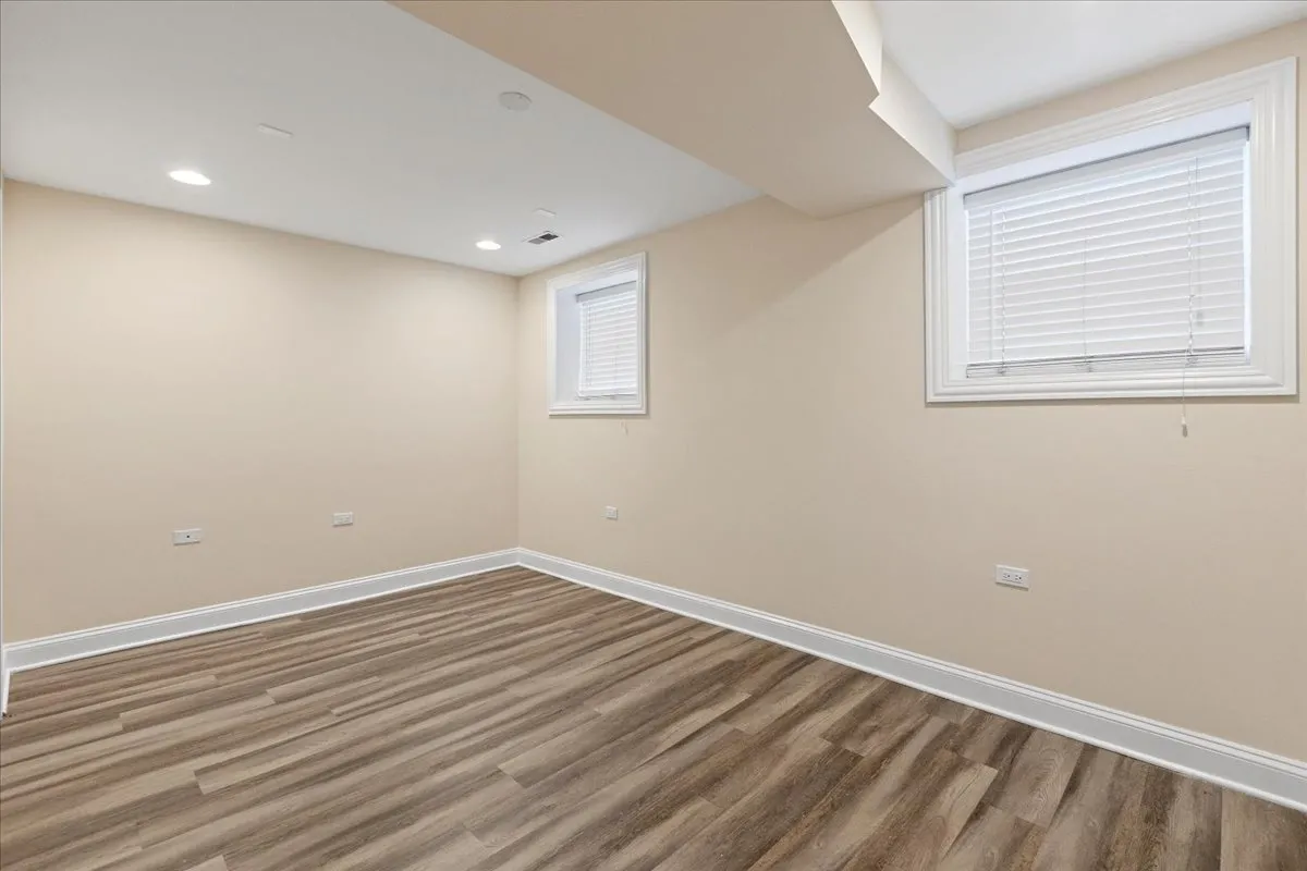 4016 N Central Park Ave, ,  60618, USA 60618-unit#1E-Chicago-IL