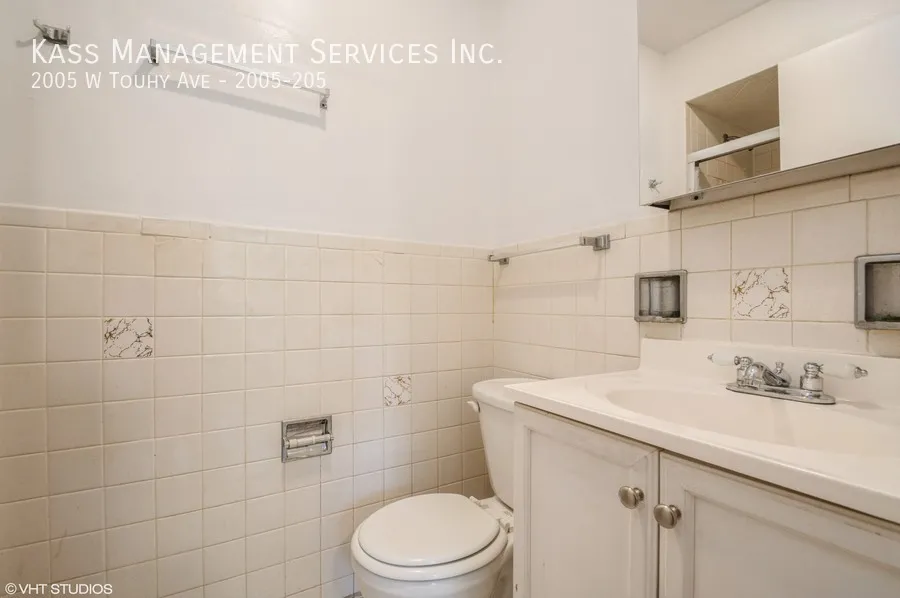 2001 W Touhy Ave, ,  60645, USA 60645-unit#2005-205-Chicago-IL