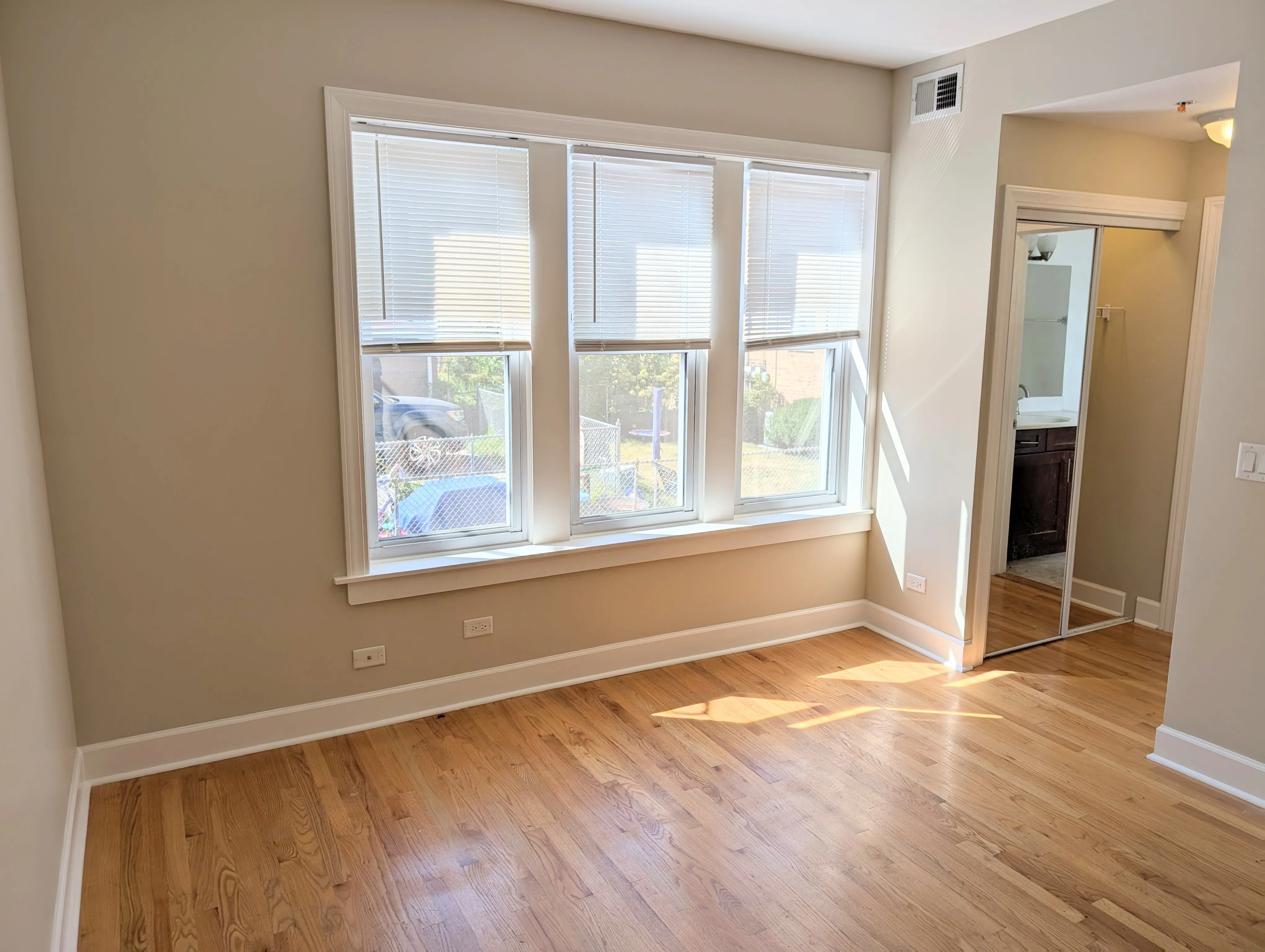 142 Elmwood Ave, ,  60202, USA 60202-unit#2-Evanston-IL