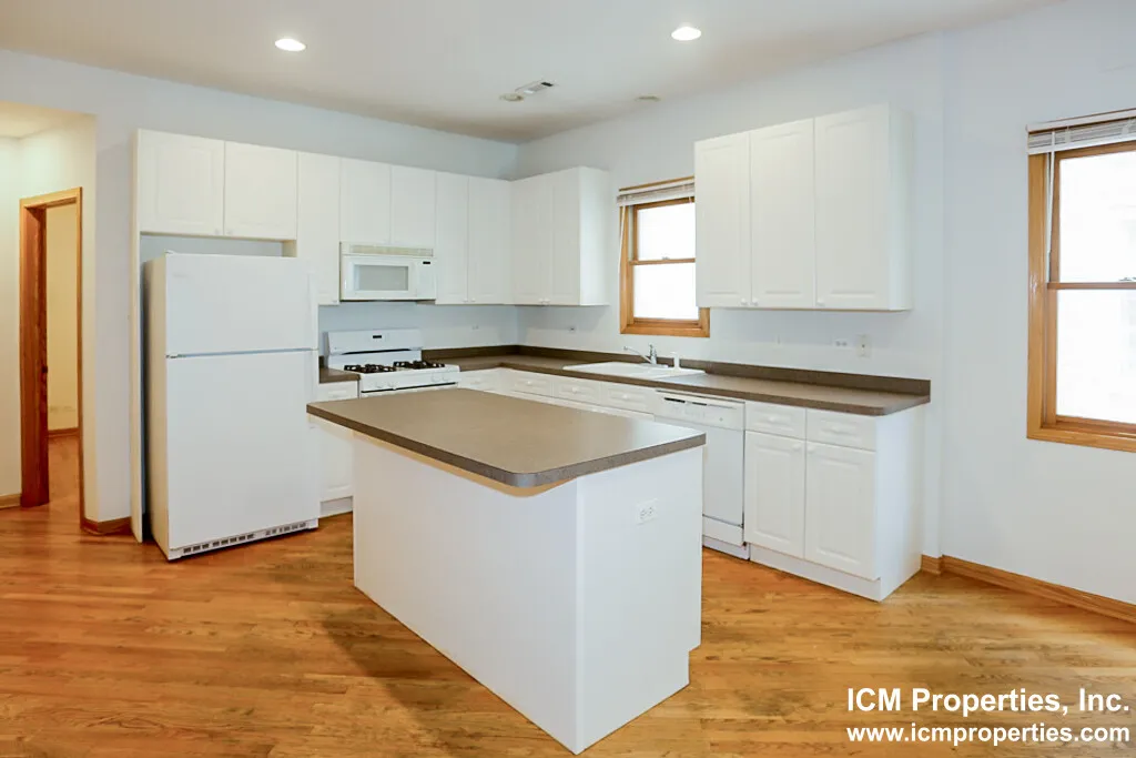 2715 N Wayne Ave, , 60614, USA 60614-unit#2719-2S-Chicago-IL