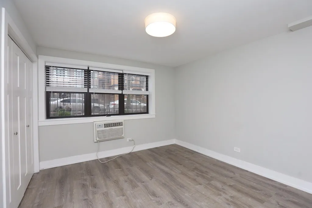 445 W Barry Ave, , 60657, USA 60657-unit#102-Chicago-IL