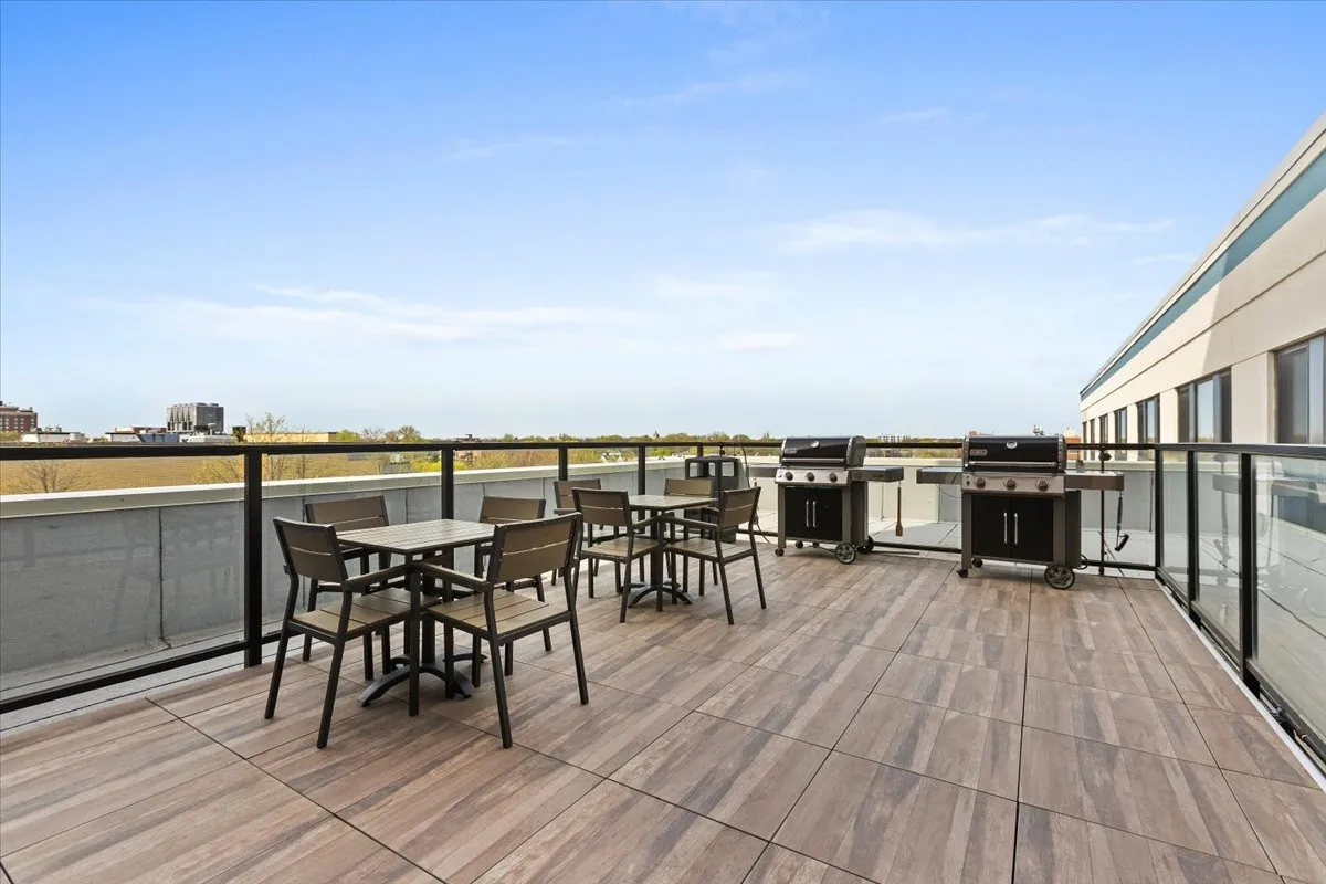 1900 W Lawrence Ave, , 60640, USA 60640-unit#211-Chicago-IL