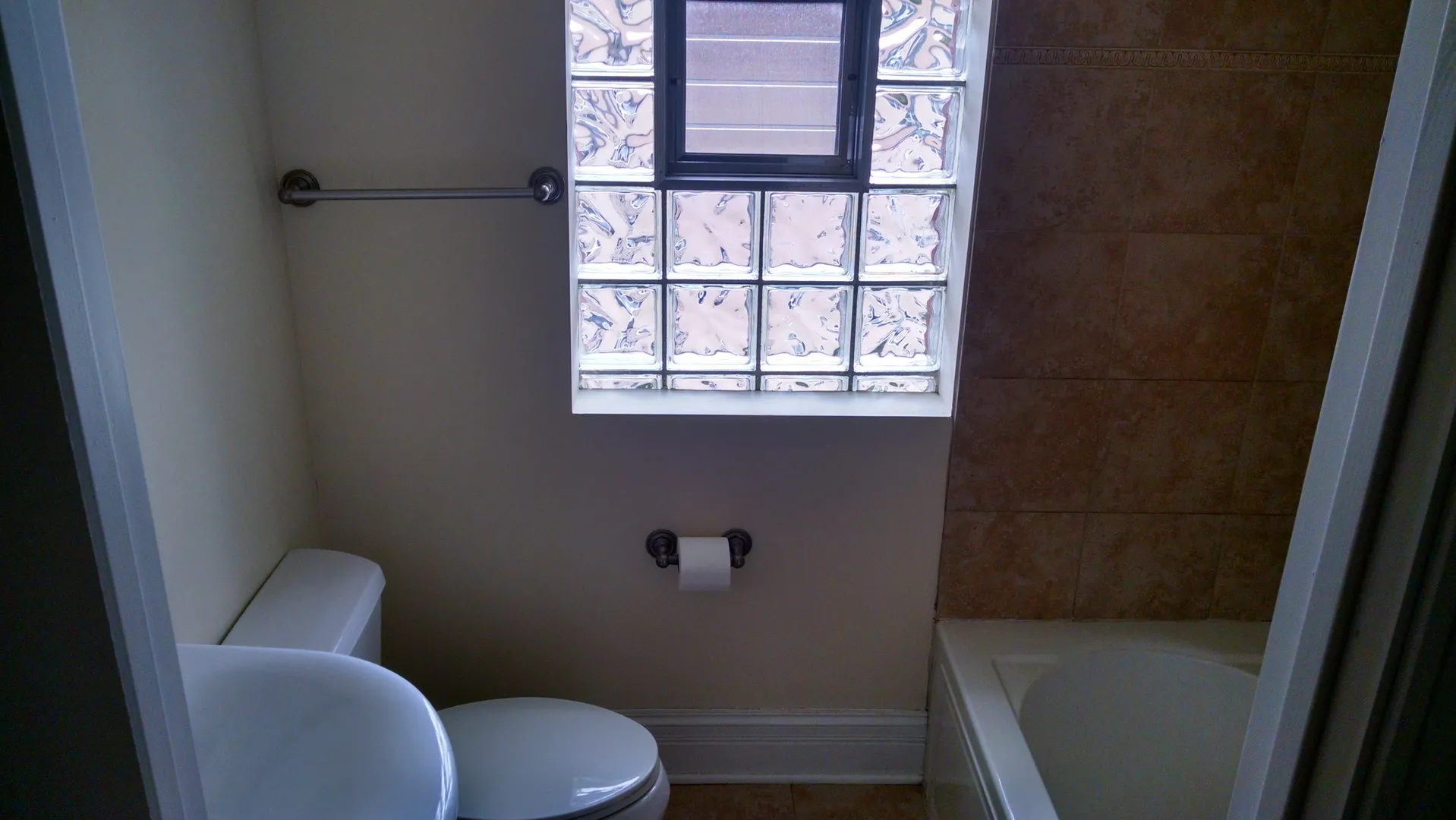 2052 W Summerdale Ave, ,  60625, USA 60625-unit#GA-Chicago-IL