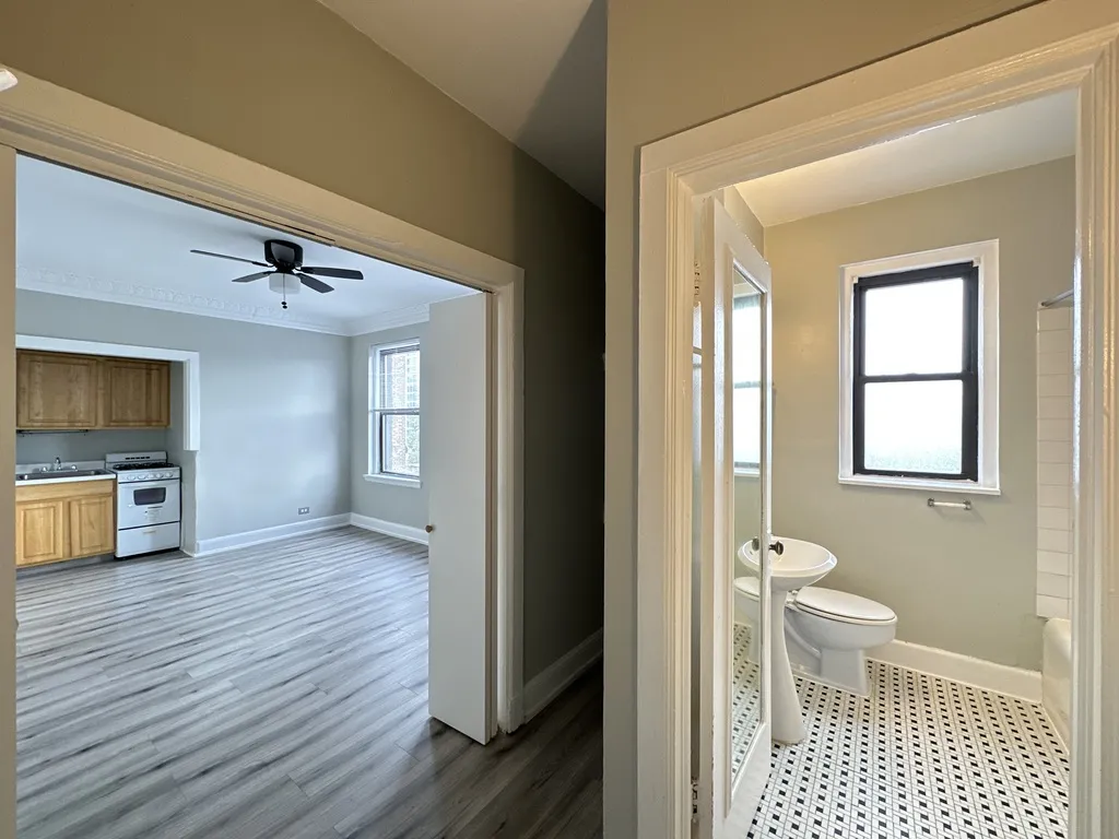 -unit#506-Chicago-IL