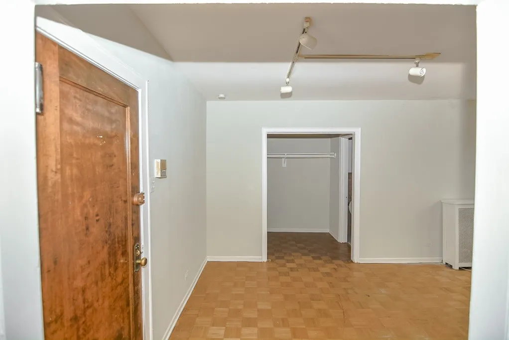 739 W Belmont Ave, , 60657, USA 60657-unit#315-Chicago-IL