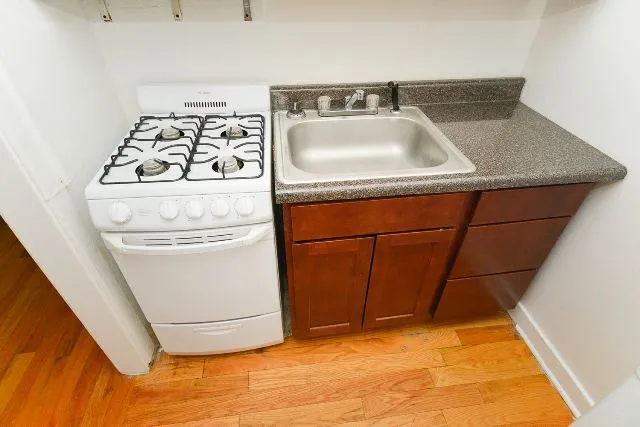 711 W Belmont Ave, , 60657, USA 60657-unit#106-Chicago-IL