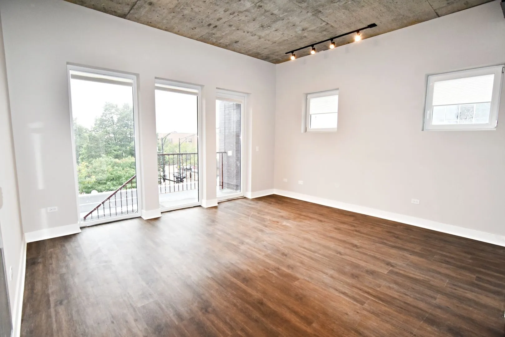 N Broadway, , , USA 60613-unit#3833-301-Chicago-IL