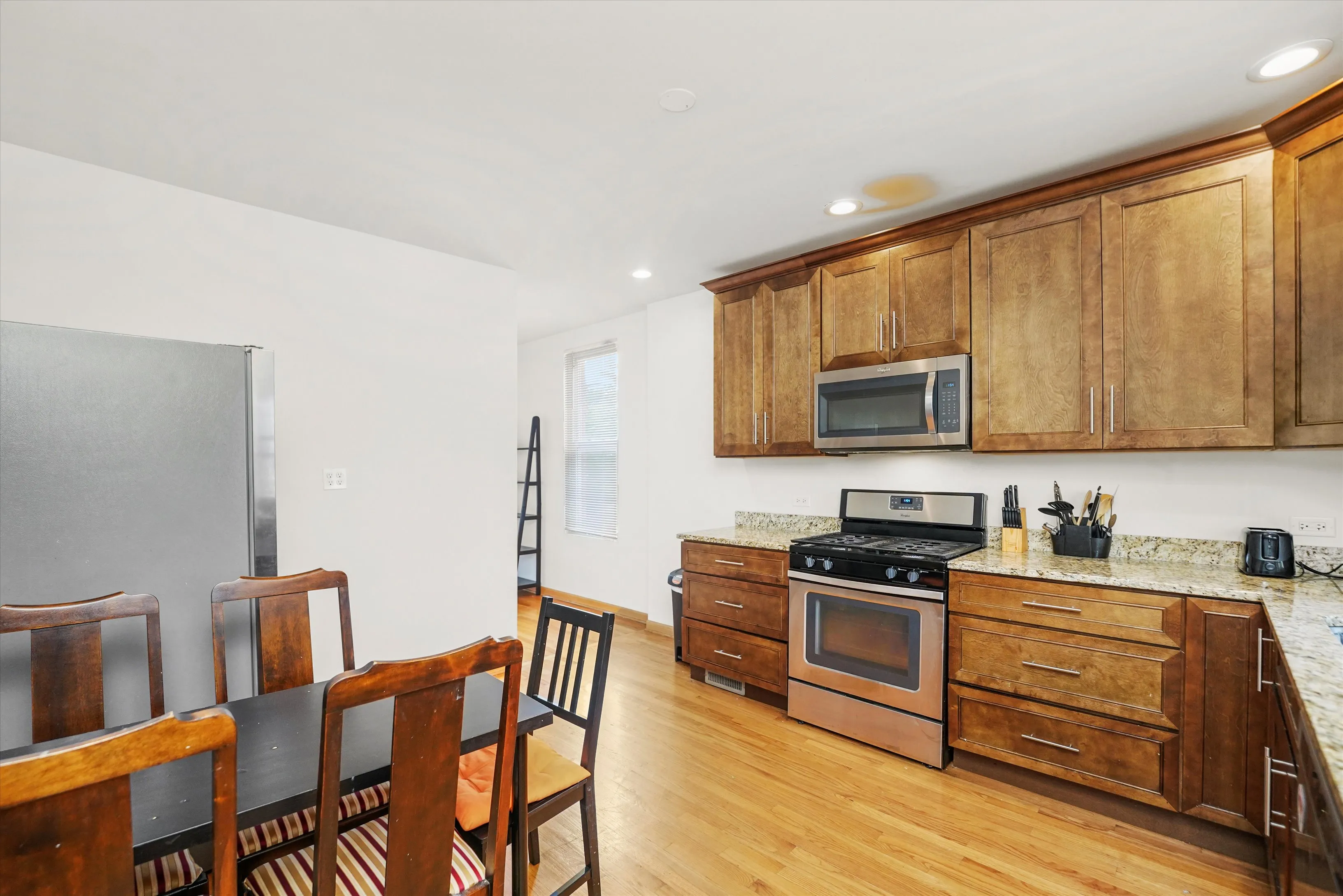 624 S Oakley Blvd, ,  60612, USA 60612-unit#2-Chicago-IL