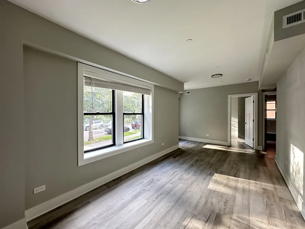1133 Oak Ave, ,  60202, USA 60202-unit#1W-Evanston-IL