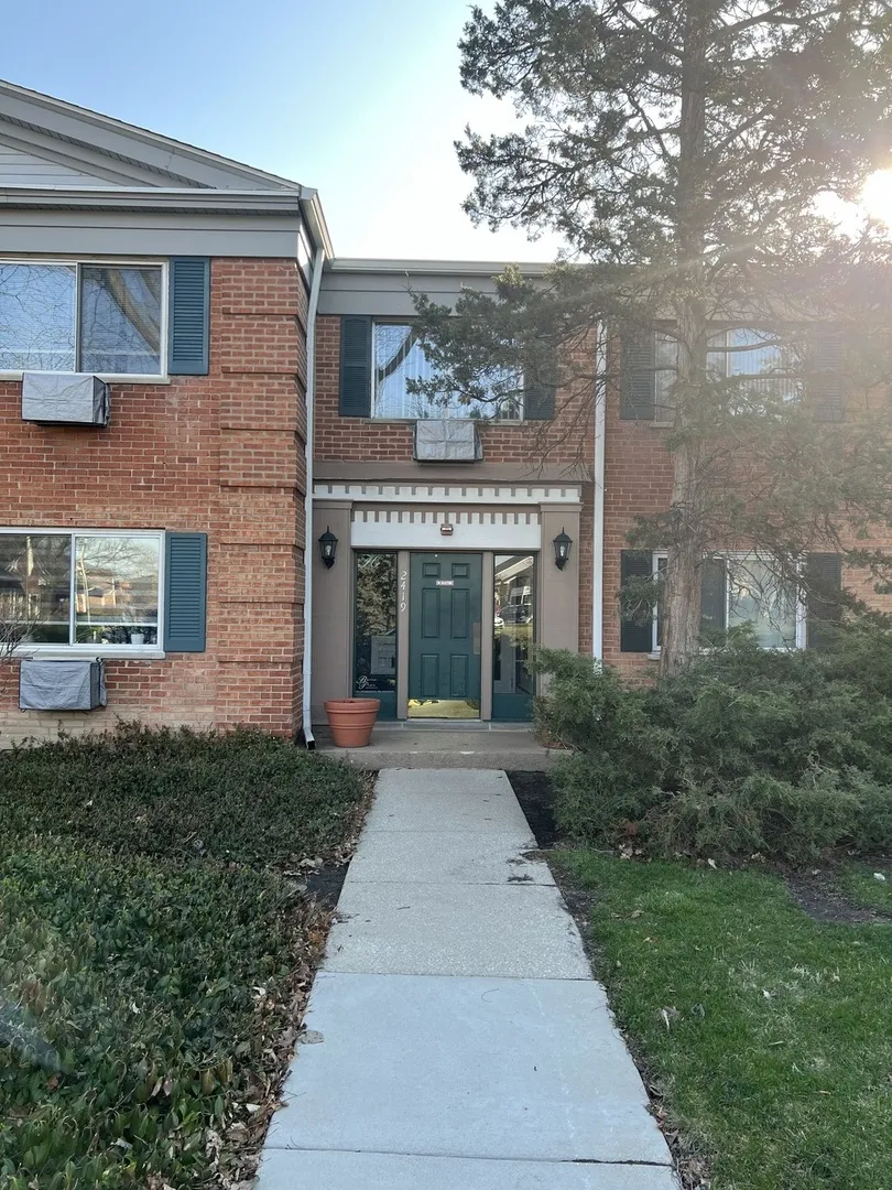 2419 S Goebbert Rd, , 60005, USA 60005-unit#2419-Arlington Heights-IL