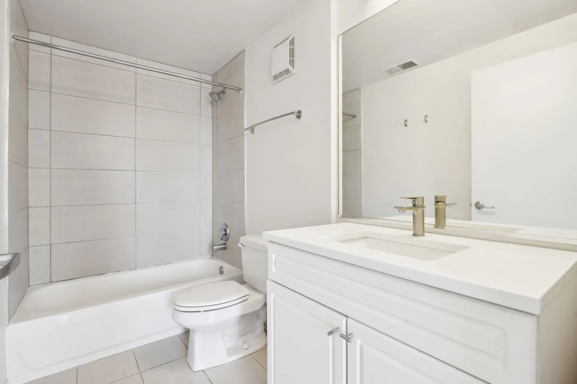 30 E Roosevelt Rd, ,  60605, USA 60605-unit#302-Chicago-IL