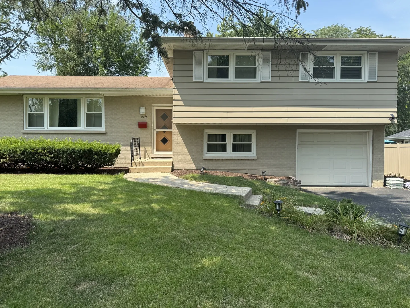 109 Sandalwood Dr, , 60540, USA 60540-unit#109-Naperville-IL