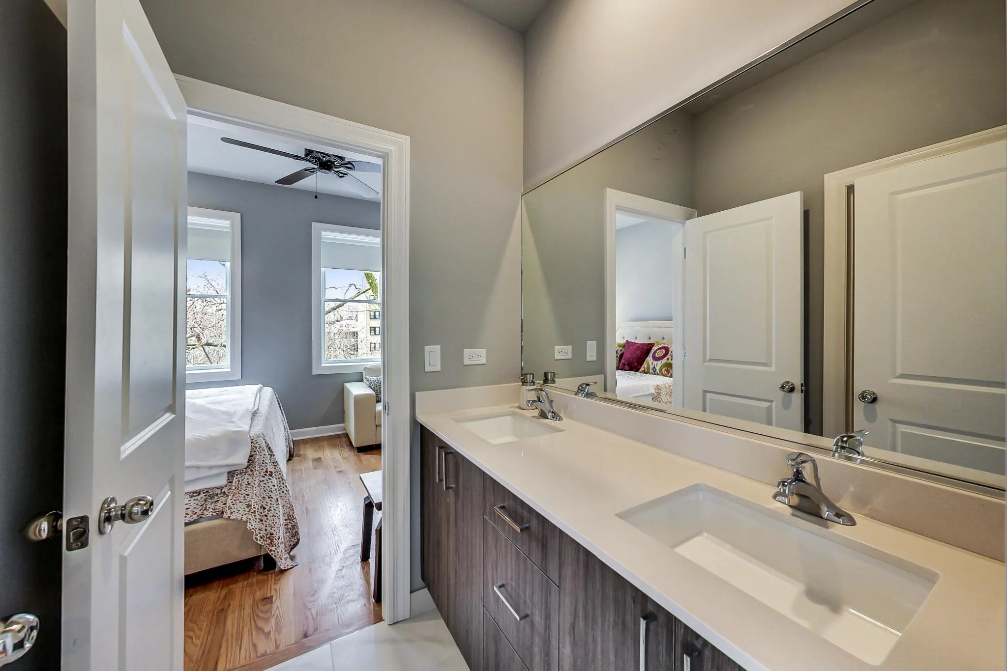 5117 S Kenwood Ave, , 60615, USA 60615-unit#203-Chicago-IL