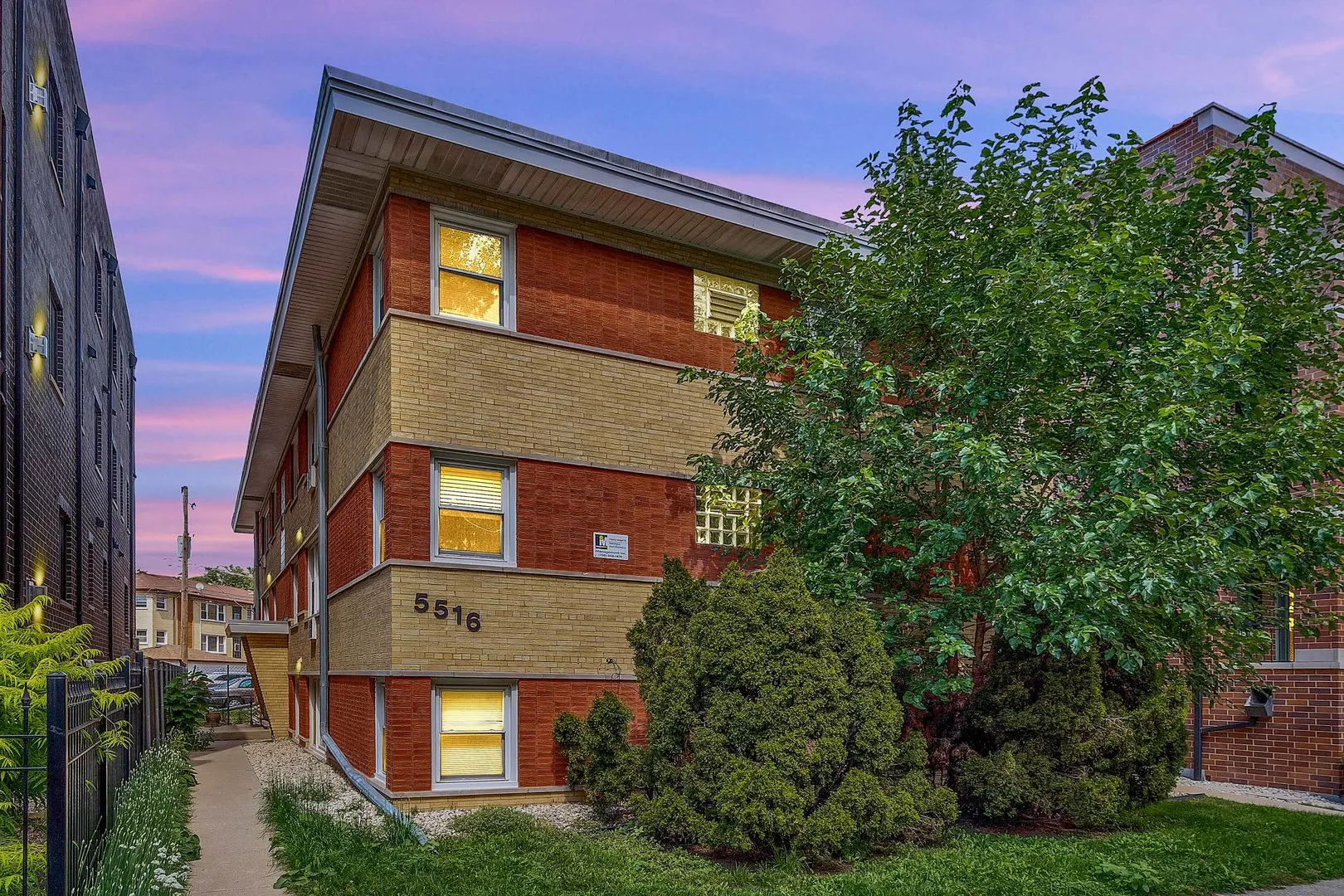 5516 W Higgins Ave, , 60630, USA 60630-unit#2NW-Chicago-IL
