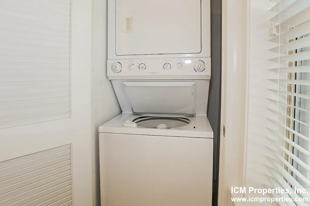 1210 W Waveland Ave, ,  60613, USA 60613-unit#1210WAV1-Chicago-IL