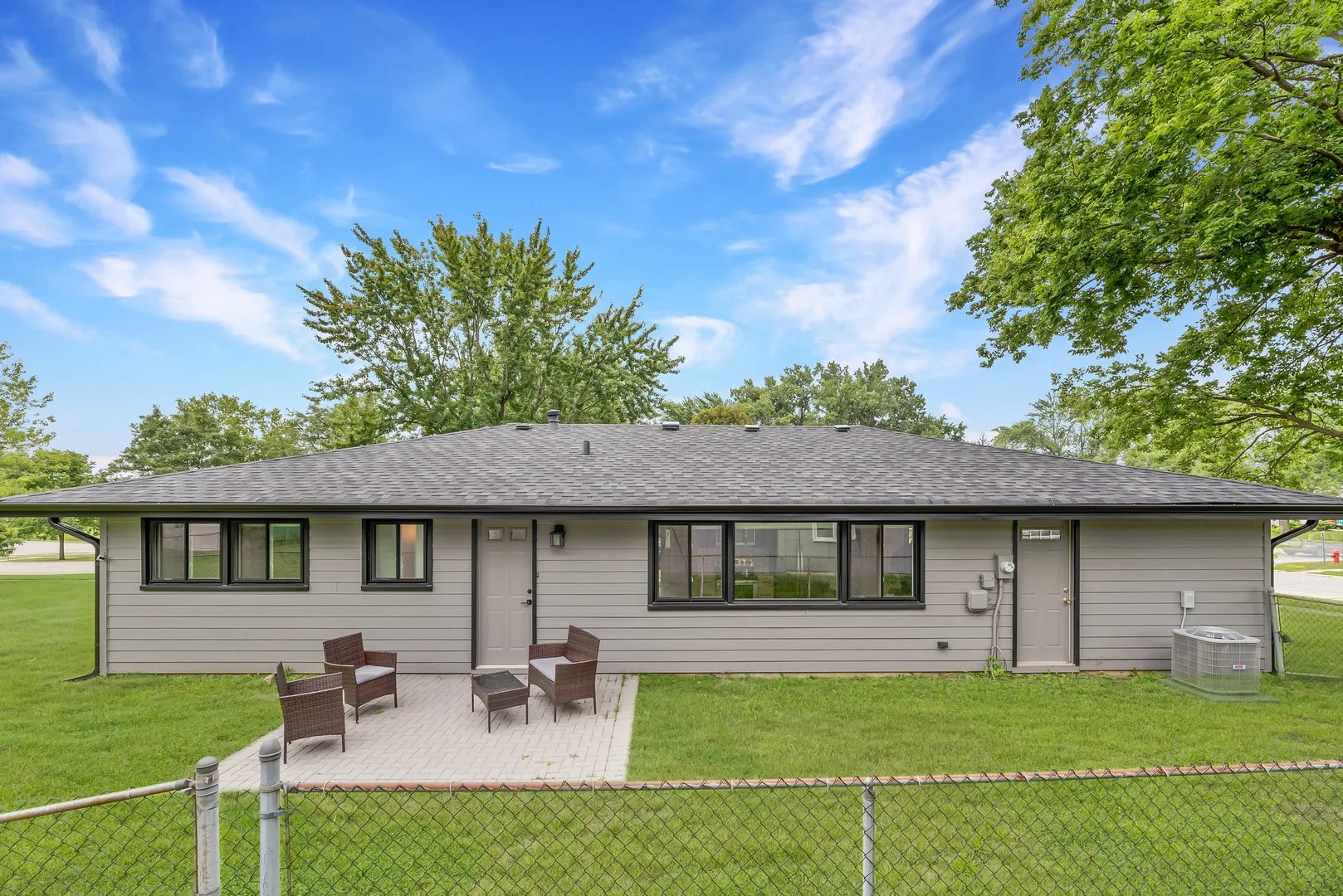 1026 Sharon Ln, , 60193, USA 60193-unit#1026-Schaumburg-IL