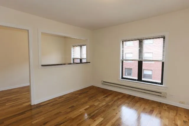 825 W Waveland Ave, ,  60613, USA 60613-unit#2S-Chicago-IL