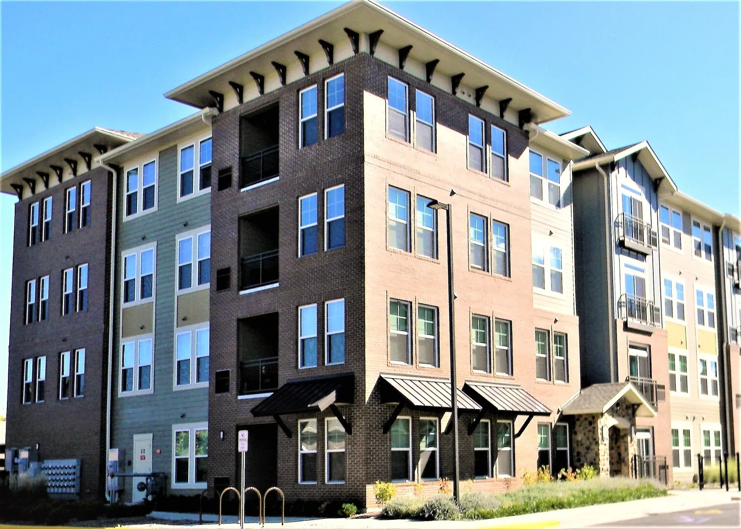 670 E Algonquin Rd, , 60173, USA 60173-unit#670-Schaumburg-IL