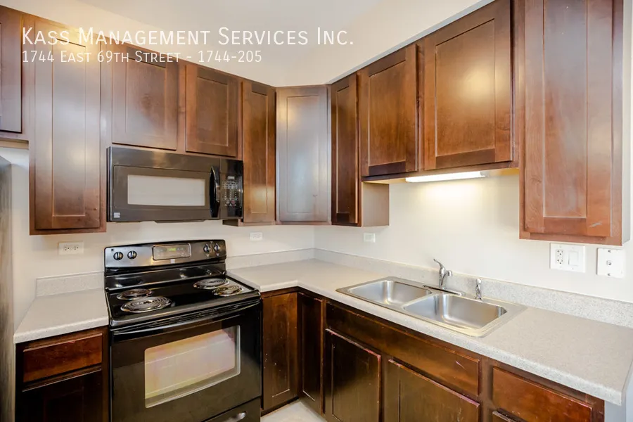 6853 S Ridgeland Ave, , 60649, USA 60649-unit#1744-205-Chicago-IL
