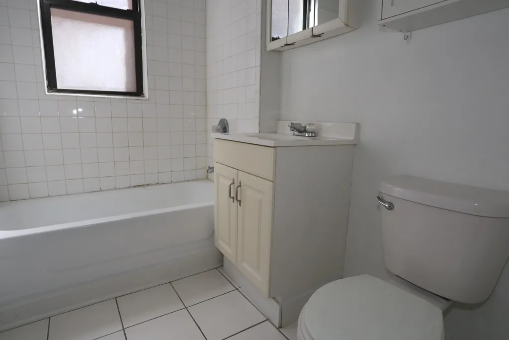 721 W Barry Ave, ,  60657, USA 60657-unit#1B-Chicago-IL