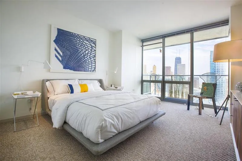 345 E Wacker Dr, ,  60601, USA 60601-unit#3/2-Chicago-IL