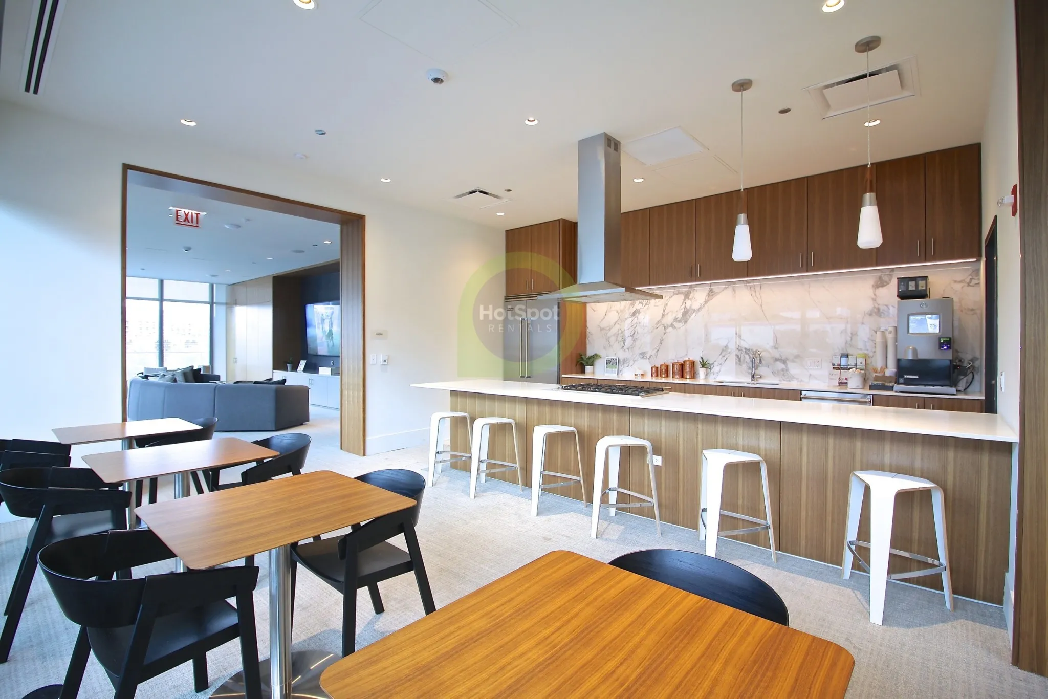 347 W Chestnut St, ,  60610, USA 60610-unit#1/1-Chicago-IL