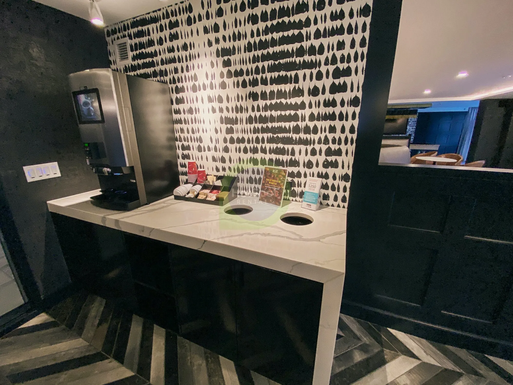 1 E Delaware Pl, ,  60611, USA 60611-unit#CONVERTIBLE-Chicago-IL