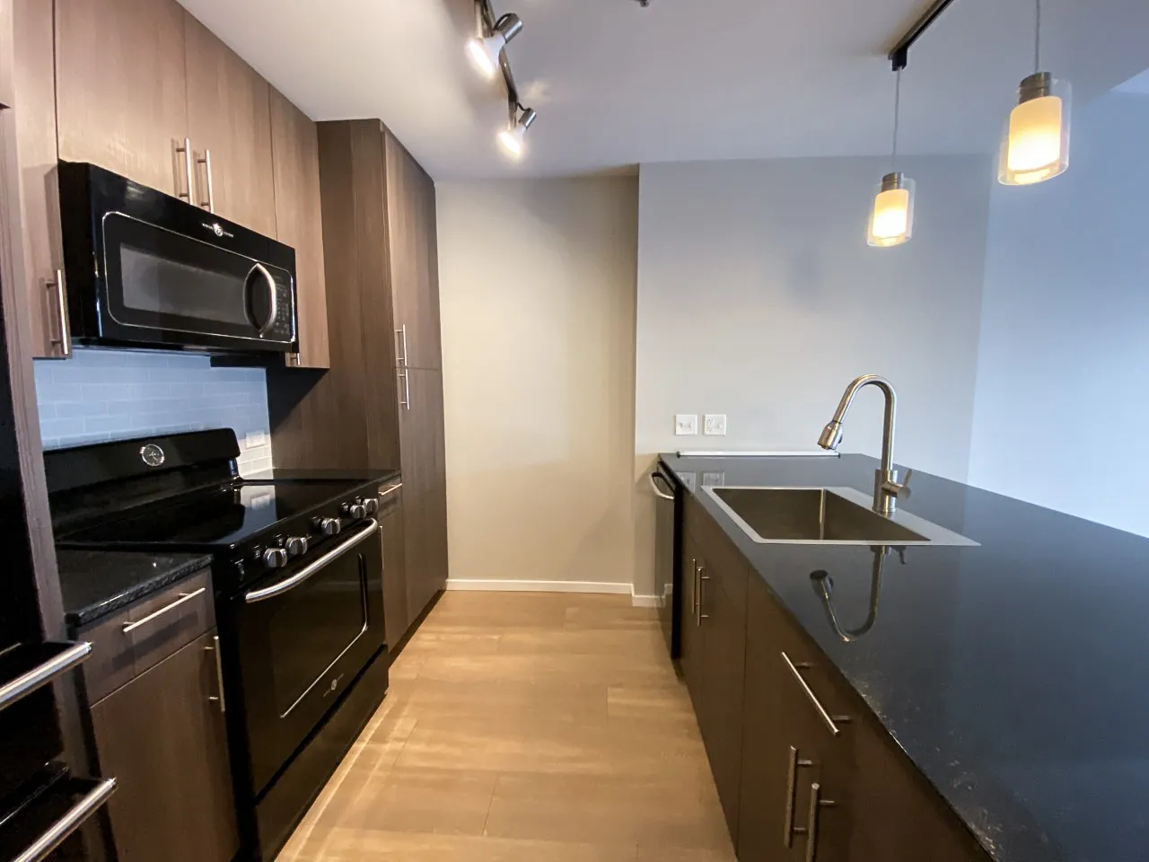 211 W Scott St, ,  60610, USA 60610-unit#1/1-Chicago-IL