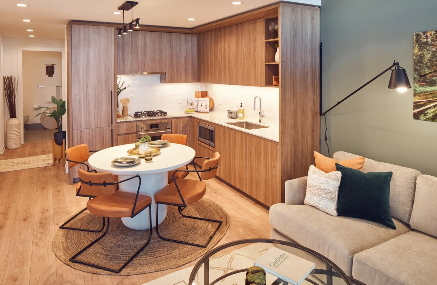 369 W Grand Ave, ,  60654, USA 60654-unit#1/1 DEN-Chicago-IL