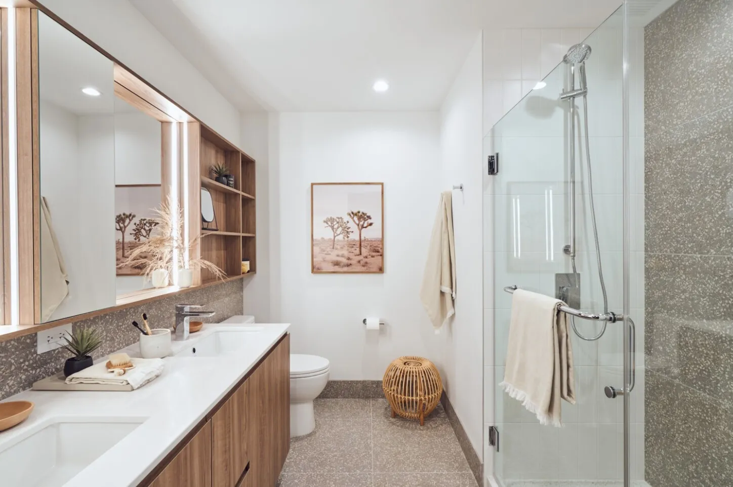 369 W Grand Ave, ,  60654, USA 60654-unit#1/1 DEN-Chicago-IL