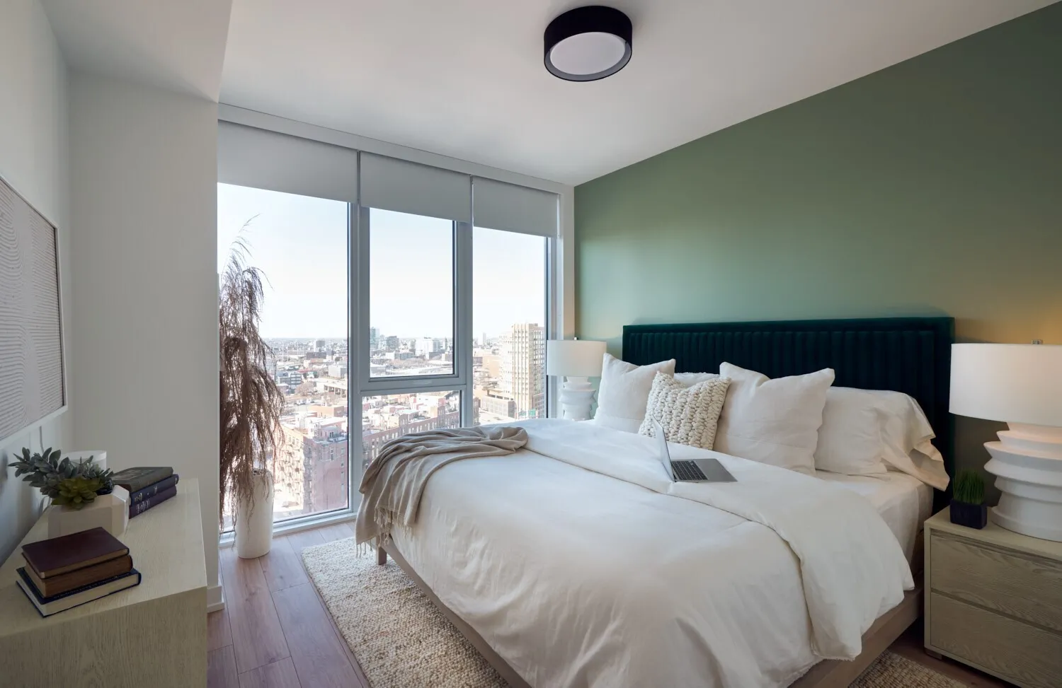 369 W Grand Ave, ,  60654, USA 60654-unit#2/2-Chicago-IL