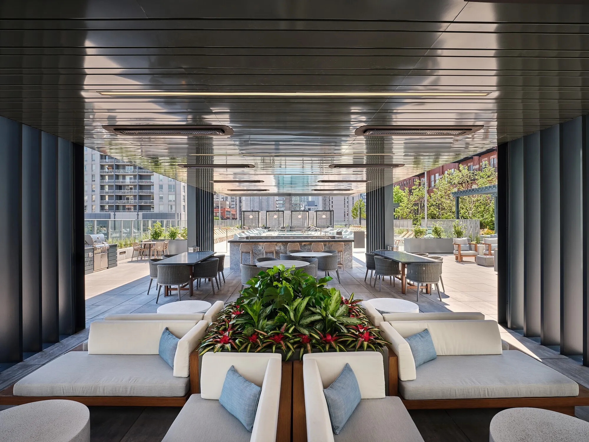 369 W Grand Ave, ,  60654, USA 60654-unit#2/2-Chicago-IL