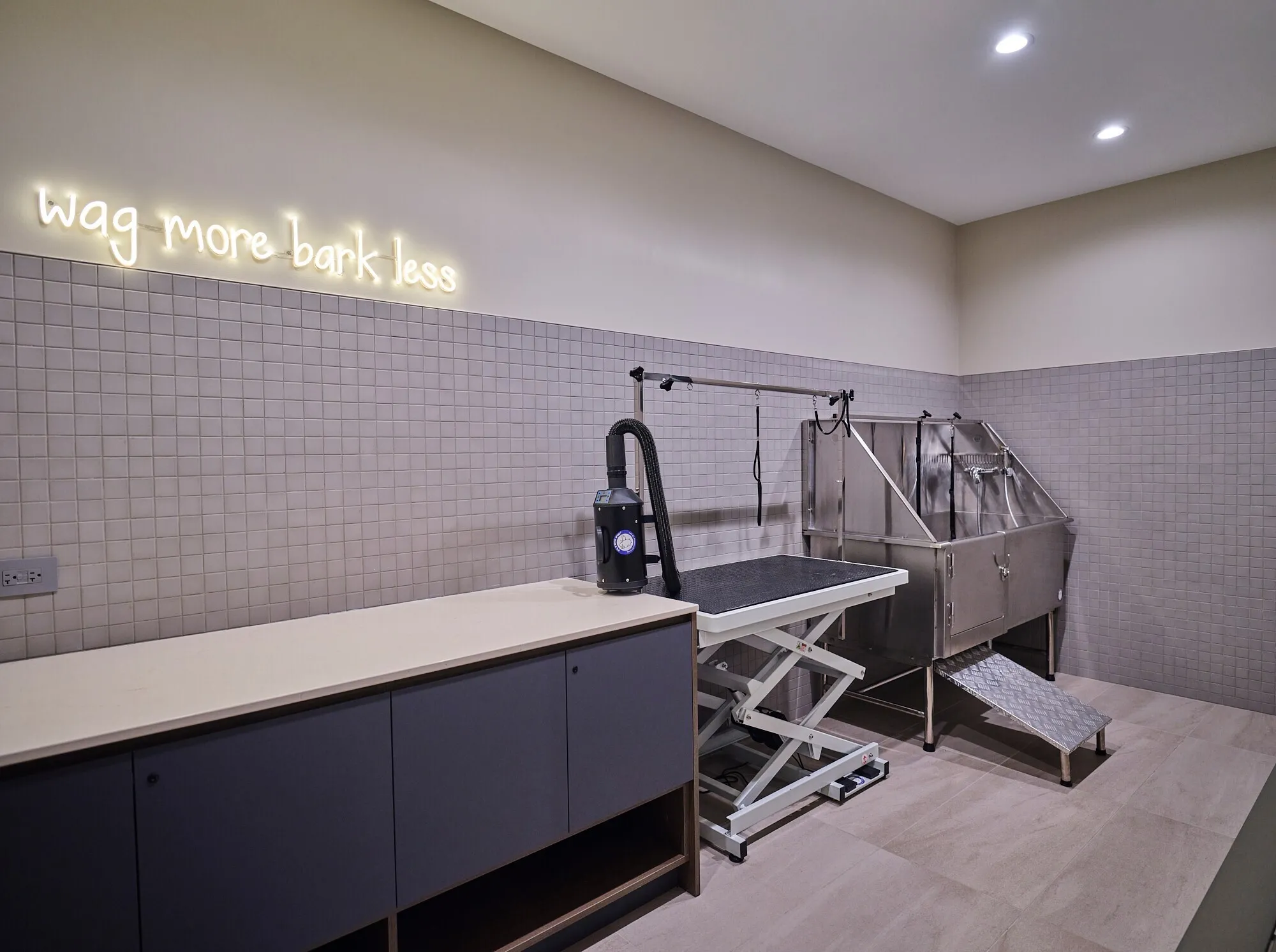 369 W Grand Ave, ,  60654, USA 60654-unit#2/2-Chicago-IL