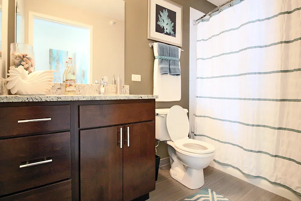 1 W Superior St, ,  60654, USA 60654-unit#CONVERTIBLE-Chicago-IL