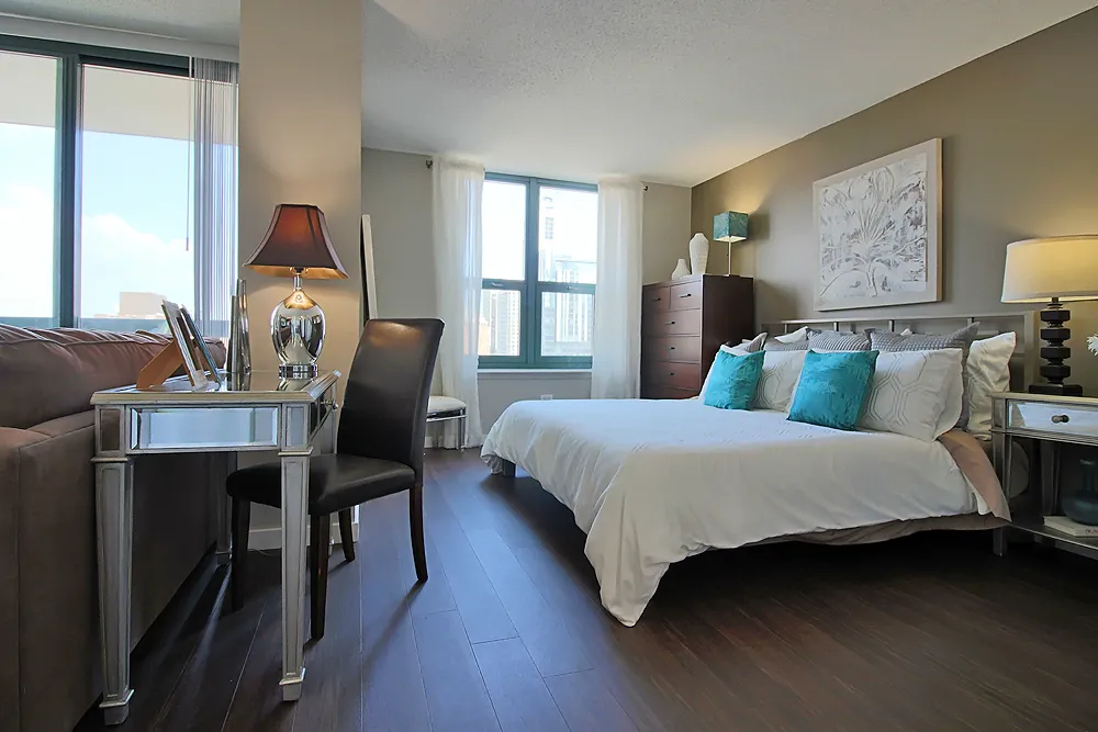 1 W Superior St, ,  60654, USA 60654-unit#CONVERTIBLE-Chicago-IL