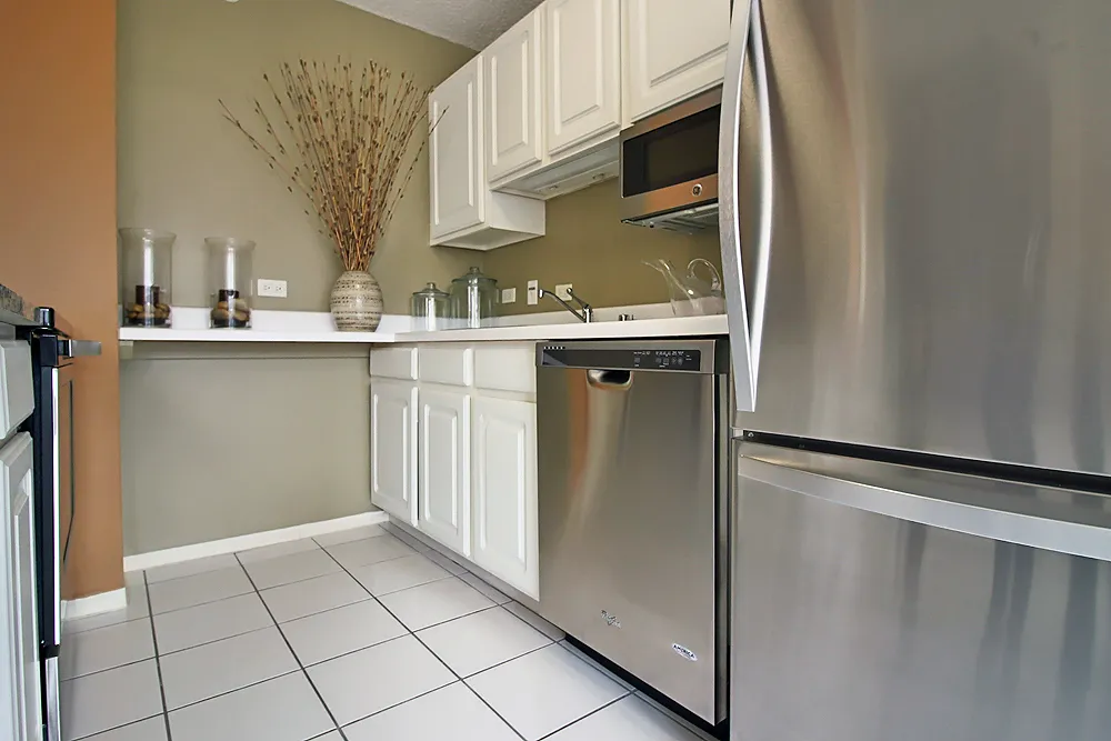 1 W Superior St, ,  60654, USA 60654-unit#CONVERTIBLE-Chicago-IL