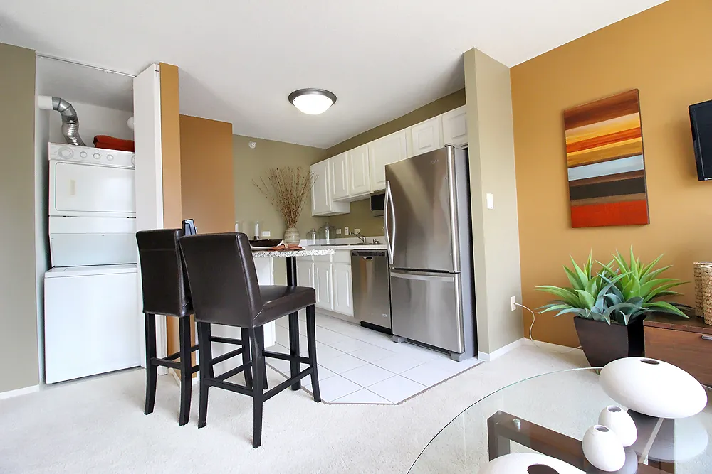 1 W Superior St, ,  60654, USA 60654-unit#CONVERTIBLE-Chicago-IL