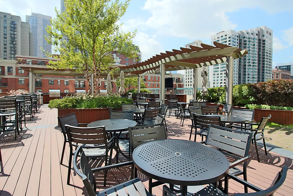 1 W Superior St, ,  60654, USA 60654-unit#CONVERTIBLE-Chicago-IL