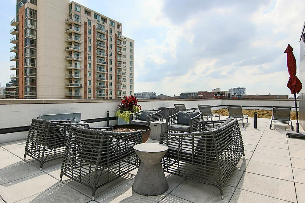 211 W Scott St, ,  60610, USA 60610-unit#CONVERTIBLE-Chicago-IL